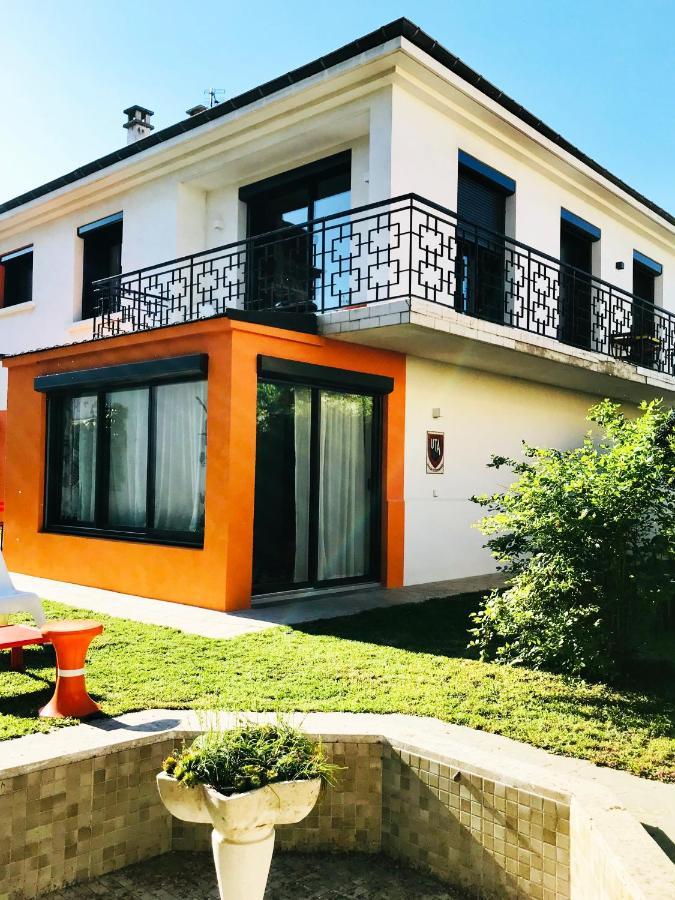 La Maison Pop Appartement Meuble Independant Avec Jardin Romans-sur-Isère Εξωτερικό φωτογραφία
